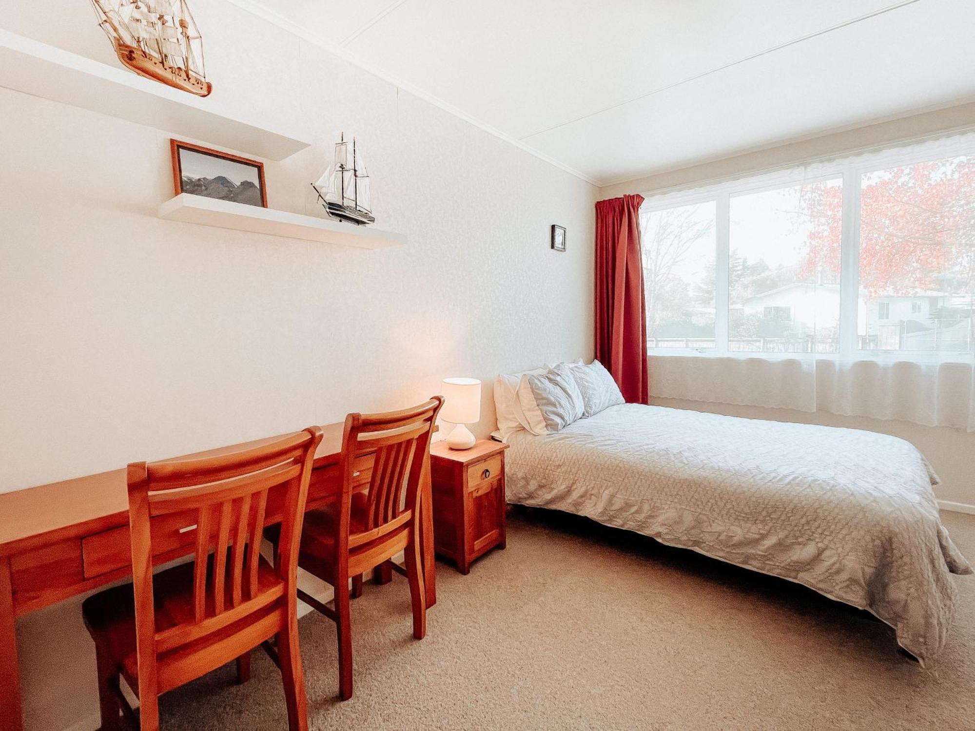 Alpine House Tongariro - Turangi Holiday Home Luaran gambar